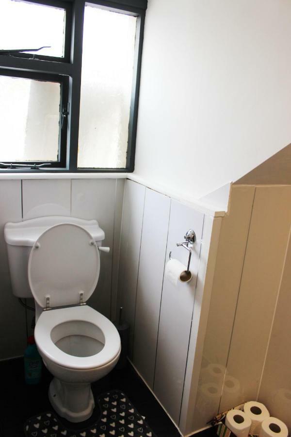 Donegal Lodgings - Apt 4 - 1 Bedroom Apt Donegal Town Exterior foto
